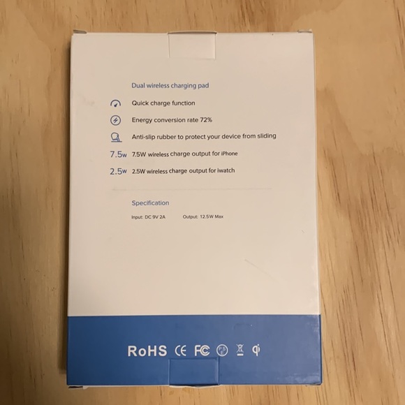 Dual wireless charging pad for iPhone and Apple Watch ⌚️ - Picture 2 of 3